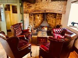 The Old Pheasant Hotel