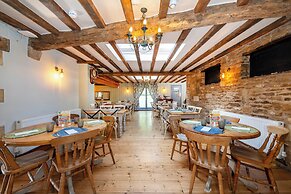 The Old Pheasant Hotel