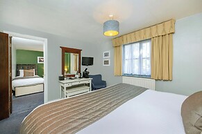 The Old Pheasant Hotel