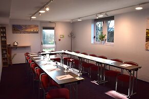 Brit Hotel Caen Herouville