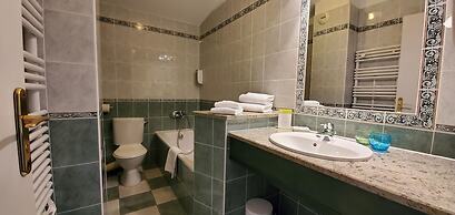 Aleria Hôtel l'Atrachjata