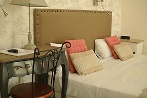 Citotel Logis Louise de Savoie