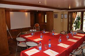 Hôtel Restaurant Les Pins