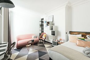 Madrigal hotel
