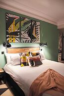Madrigal hotel