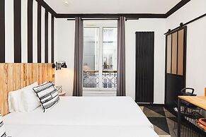 Madrigal hotel