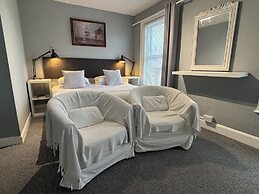 Marlborough Hotel