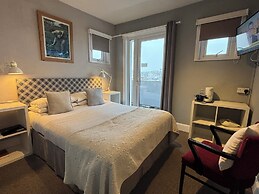 Marlborough Hotel