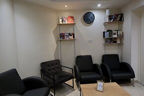 Hipotel Paris Voltaire Bastille