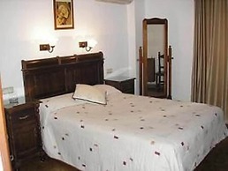 Hostal Colón