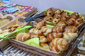 Brit Hotel Reims La Pompelle