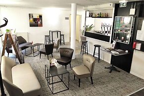 Brit Hotel Reims La Pompelle