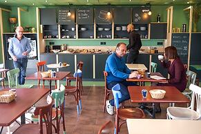 greet Hotel Belleville en Beaujolais A6