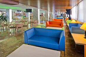 Hotel GHT Oasis Park & SPA