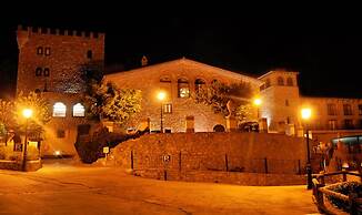 La Figuerola Hotel & Restaurant