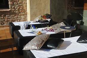 La Figuerola Hotel & Restaurant