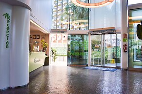 Riviera Beachotel - Recommended for Adults