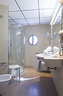 Riviera Beachotel - Recommended for Adults