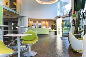 Riviera Beachotel - Recommended for Adults