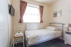 Oakwood B&B Heathrow