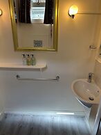 Oakwood B&B Heathrow
