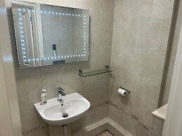 Oakwood B&B Heathrow