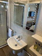 Oakwood B&B Heathrow