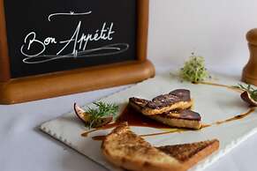 Logis Hotel Restaurant Les II Mas