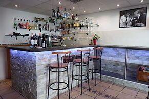 Logis Hotel Restaurant Les II Mas