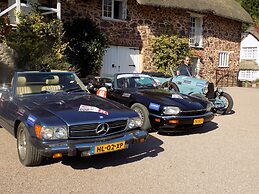 Bickleigh Castle Hotel