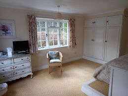 Bickleigh Castle Hotel