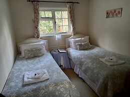 Bickleigh Castle Hotel