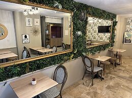 Ostal Pau Université - Sure Hotel Collection by Best Western