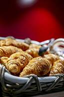 Ostal Pau Université - Sure Hotel Collection by Best Western