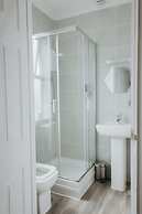 Hayward’s at the Grasmere