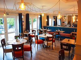 Hayward’s at the Grasmere