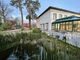 Logis _ Hotel Restaurant La Sapiniere
