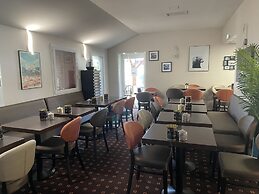 Brit Hotel Confort Foix