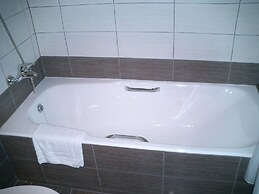 Livadhiotis City Hotel