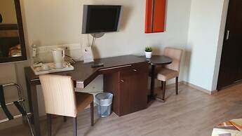 Livadhiotis City Hotel