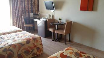 Livadhiotis City Hotel