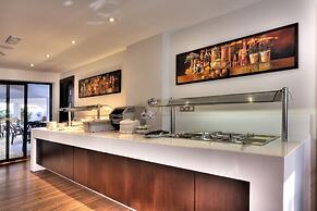 Livadhiotis City Hotel