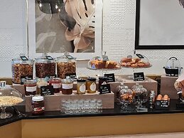 Brit Hotel Orléans St Jean de Braye - L'Antarès