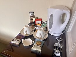 Albert & Victoria Guest House