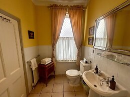 Albert & Victoria Guest House