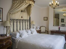 Albert & Victoria Guest House