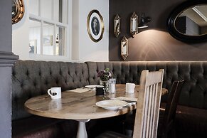 The Swan Hotel