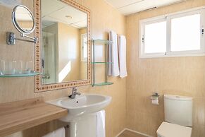 Hotel Parasol by Dorobe