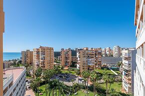 Hotel Parasol by Dorobe