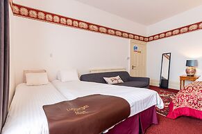 Hubert House Guesthouse